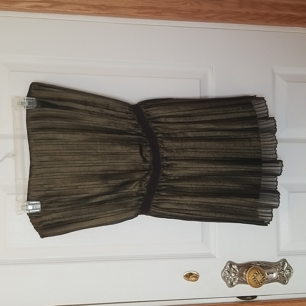 BCBG MaxAzaria Strapless pleated mini dress Size Medium